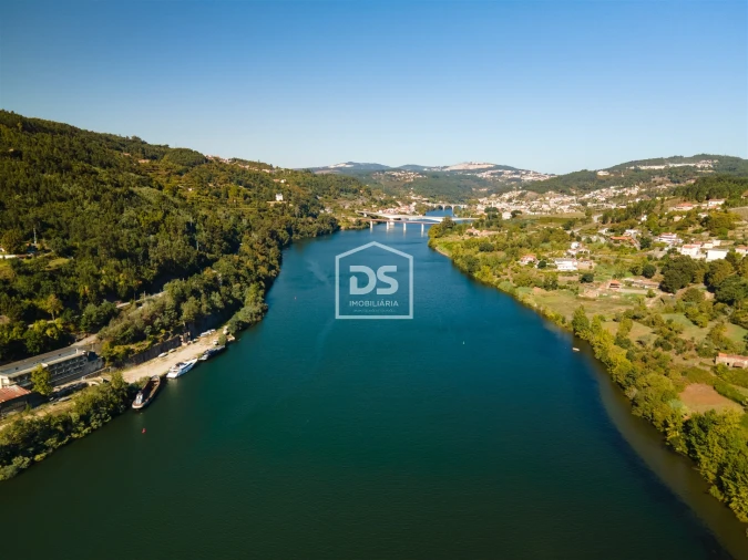 Moradia T7 para Venda em Santa Maria de Sardoura Foto 29