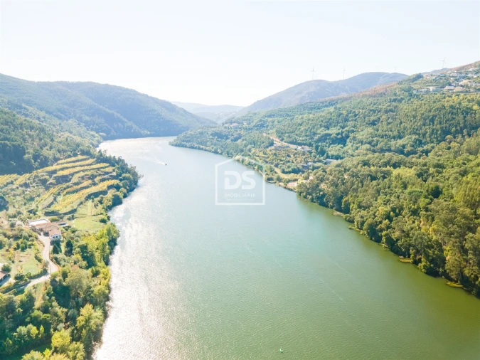 Moradia T7 para Venda em Santa Maria de Sardoura Foto 31