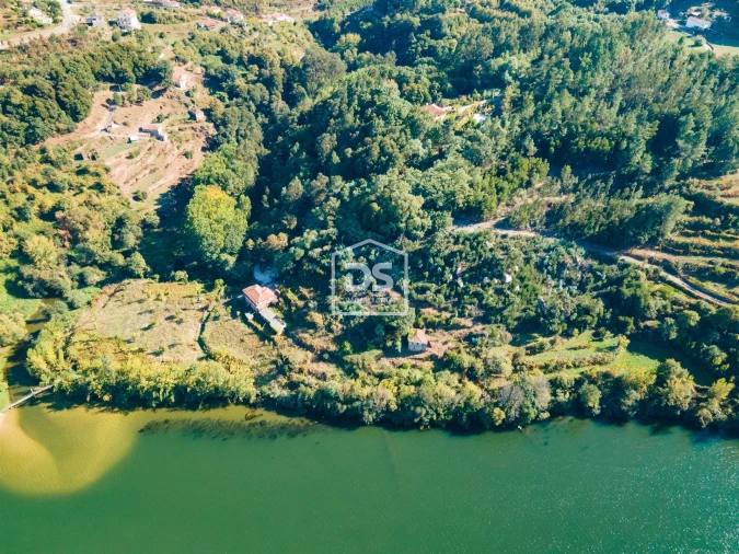 Moradia T7 para Venda em Santa Maria de Sardoura Foto 25