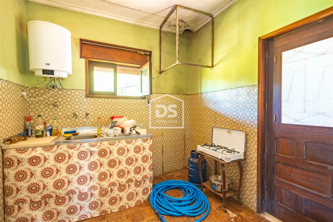 Moradia T7 para Venda em Santa Maria de Sardoura Foto 12