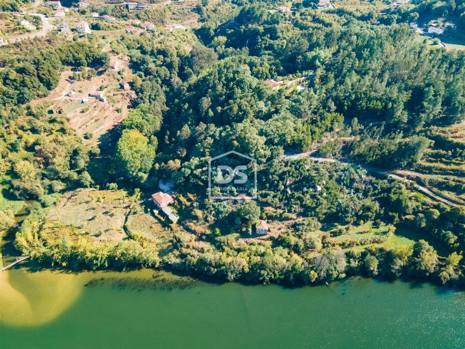 Moradia T7 para Venda em Santa Maria de Sardoura Foto 26