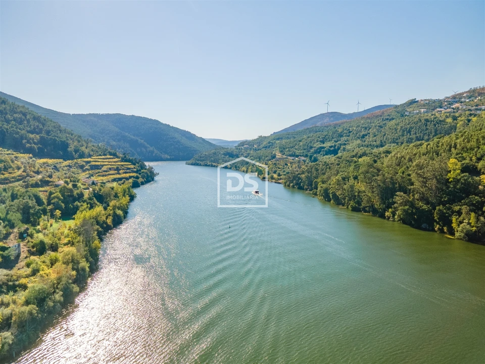 Moradia T7 para Venda em Santa Maria de Sardoura Foto 18