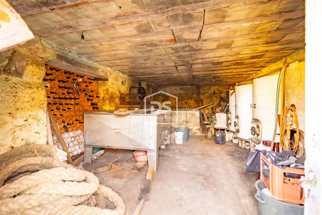 Moradia T7 para Venda em Santa Maria de Sardoura Foto 15