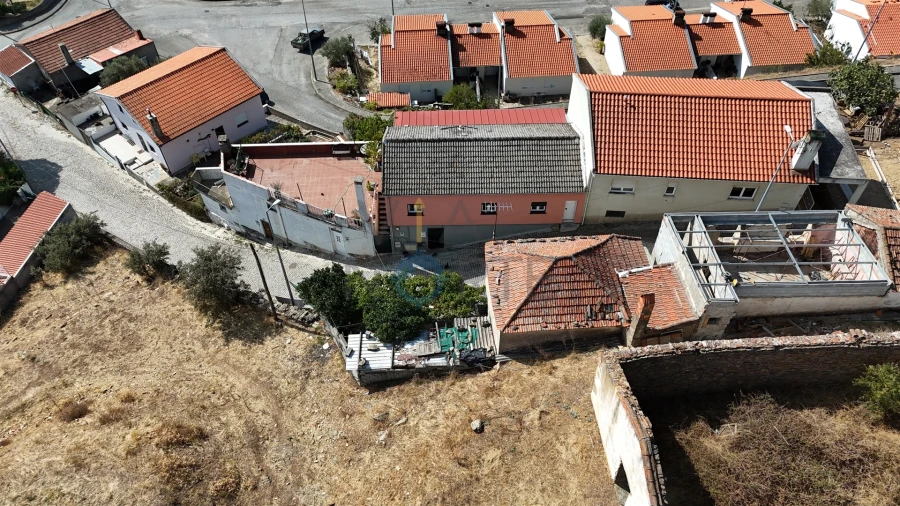 Moradia T2 para Venda em Alfandega da Fe Foto 15