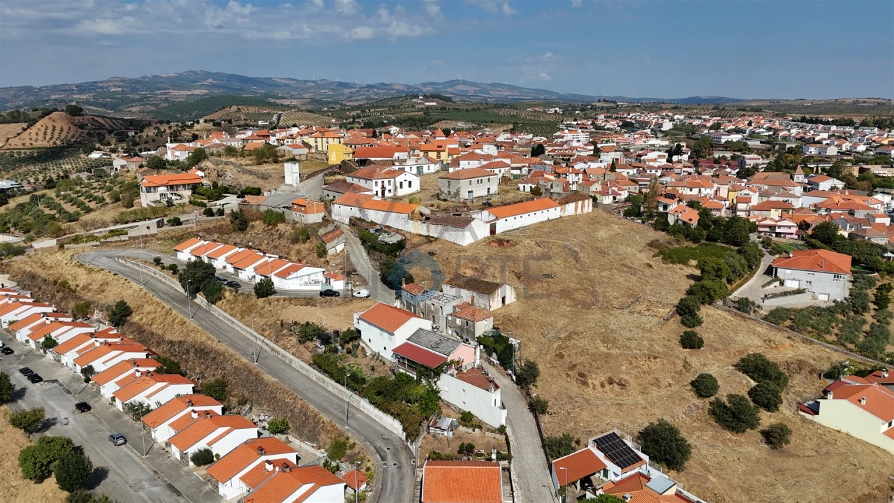 Moradia T2 para Venda em Alfandega da Fe Foto 16