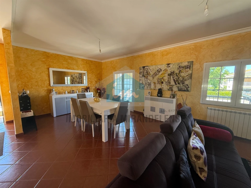 Moradia T4 para Venda em Mirandela Foto 5