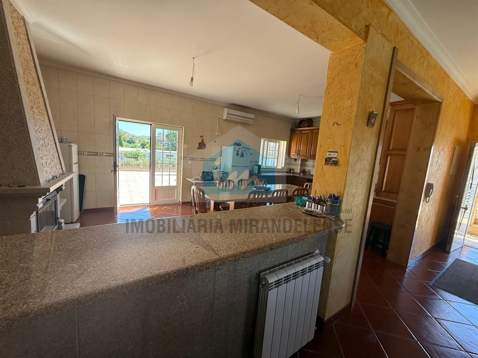 Moradia T4 para Venda em Mirandela Foto 7