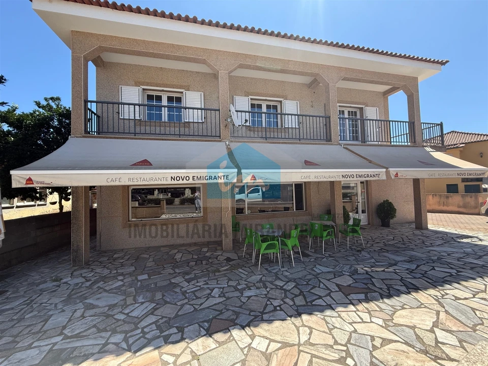 Moradia T4 para Venda em Mirandela Foto 1