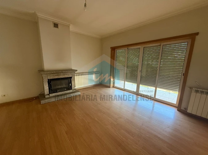 Apartamento T2 para Venda em Vinhais Foto 11