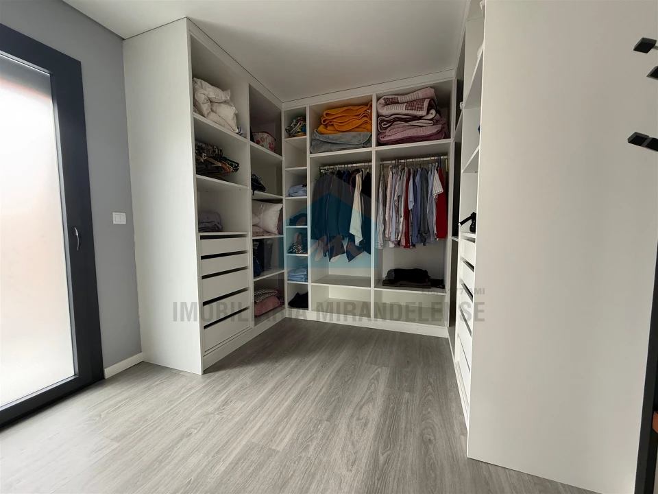 Moradia T4 para Venda em Mirandela Foto 20