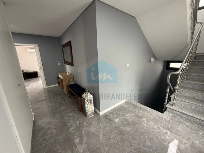 Moradia T4 para Venda em Mirandela Foto 9