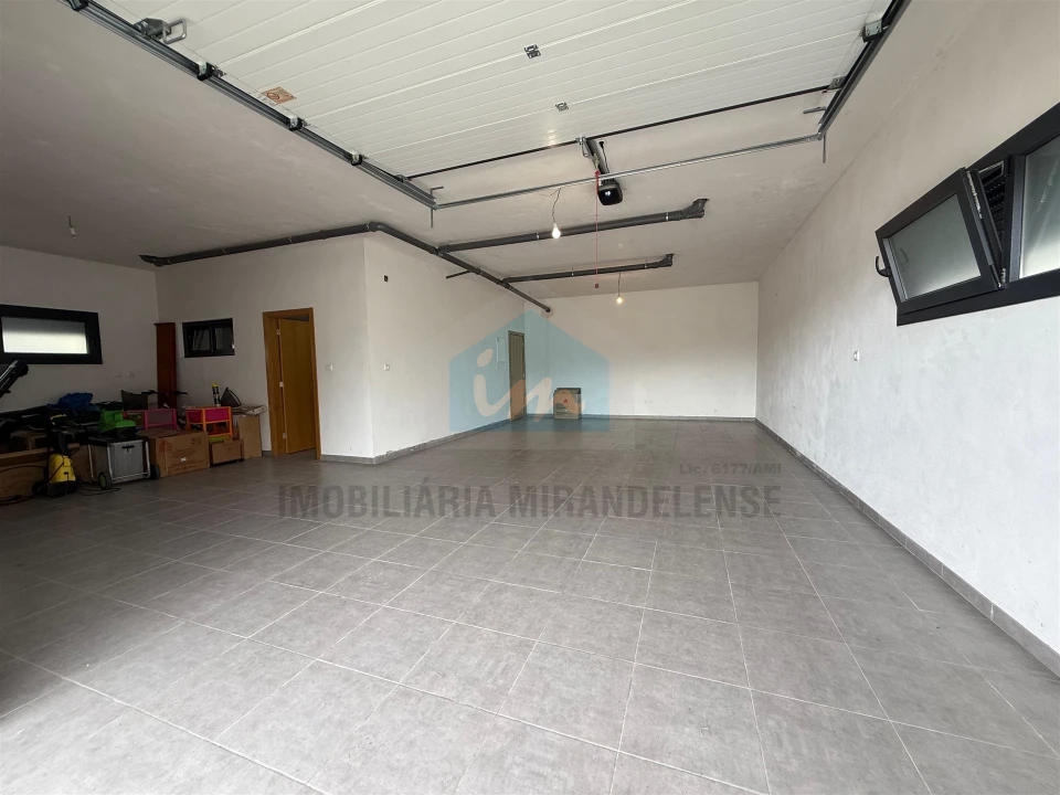 Moradia T4 para Venda em Mirandela Foto 30