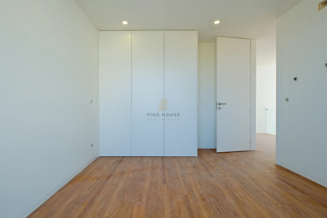 Moradia T4 para Venda em São Domingos de Rana Foto 29