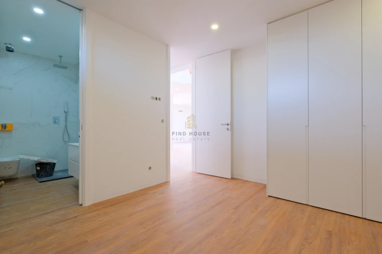 Moradia T4 para Venda em São Domingos de Rana Foto 15