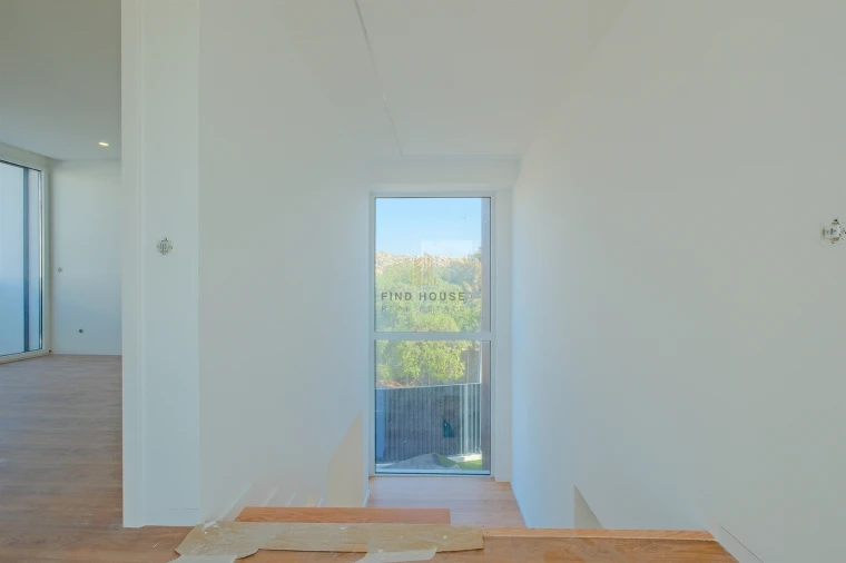 Moradia T4 para Venda em São Domingos de Rana Foto 30