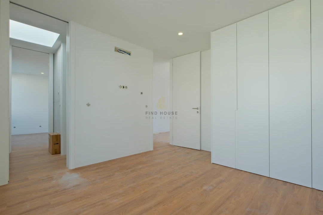 Moradia T4 para Venda em São Domingos de Rana Foto 24