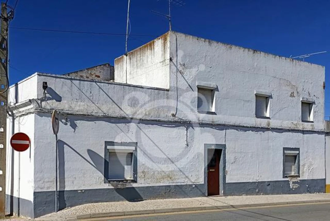 Moradia T2 para Venda em Reguengos de Monsaraz Foto 1