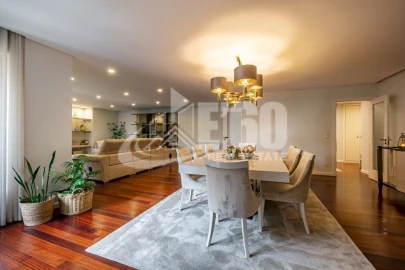 Apartamento T4 para Venda em Paranhos