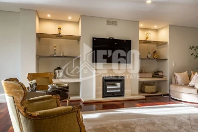 Apartamento T4 para Venda em Paranhos