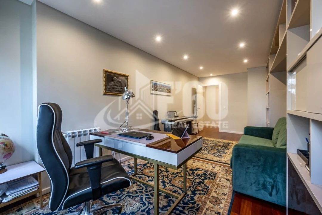 Apartamento T4 para Venda em Paranhos Foto 11