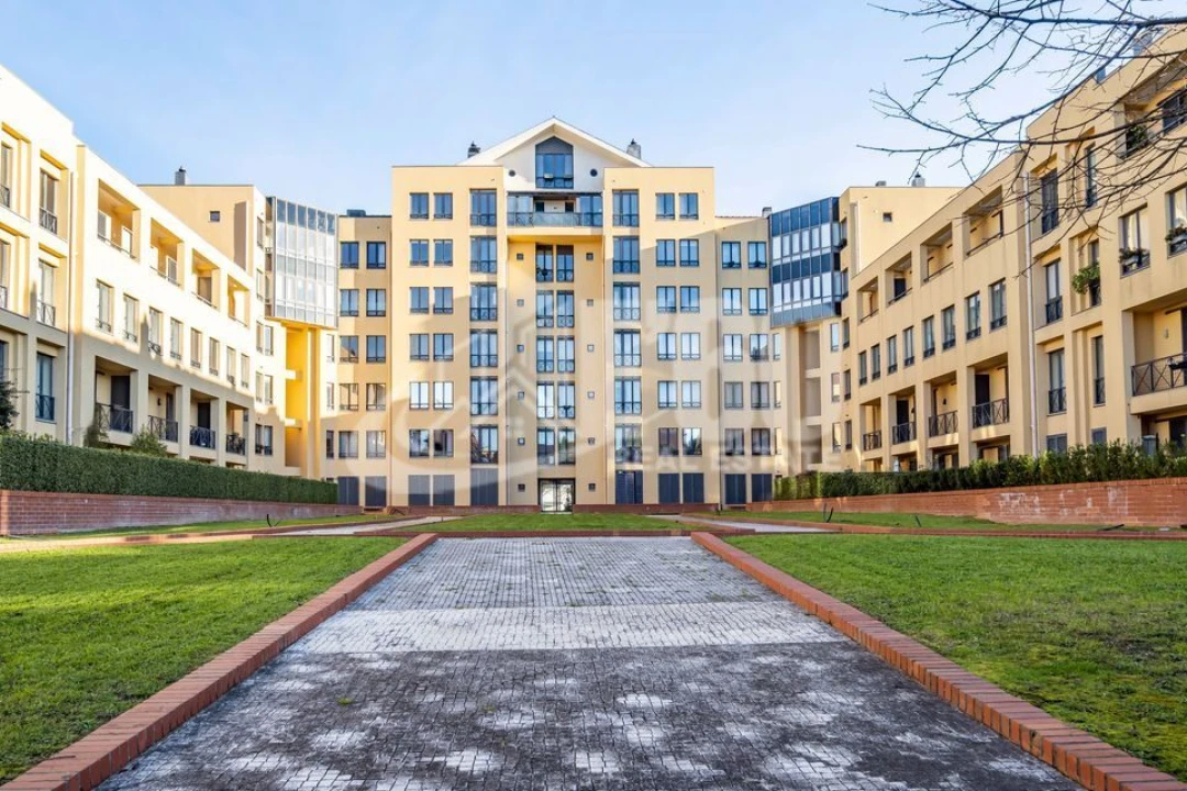 Apartamento T4 para Venda em Paranhos Foto 5