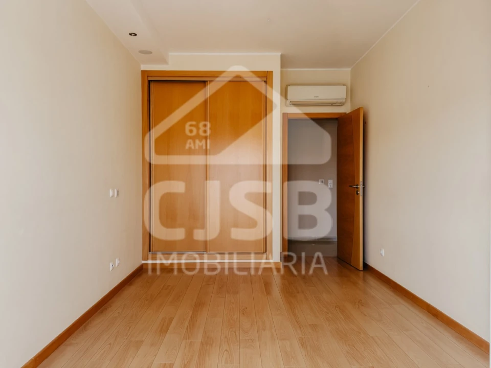 Apartamento para Venda em Samora Correia Foto 9