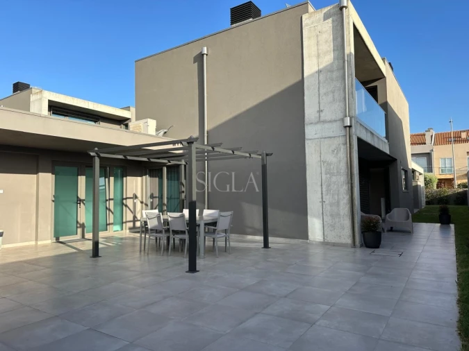 Moradia T3 para Arrendamento em Canidelo Foto 1