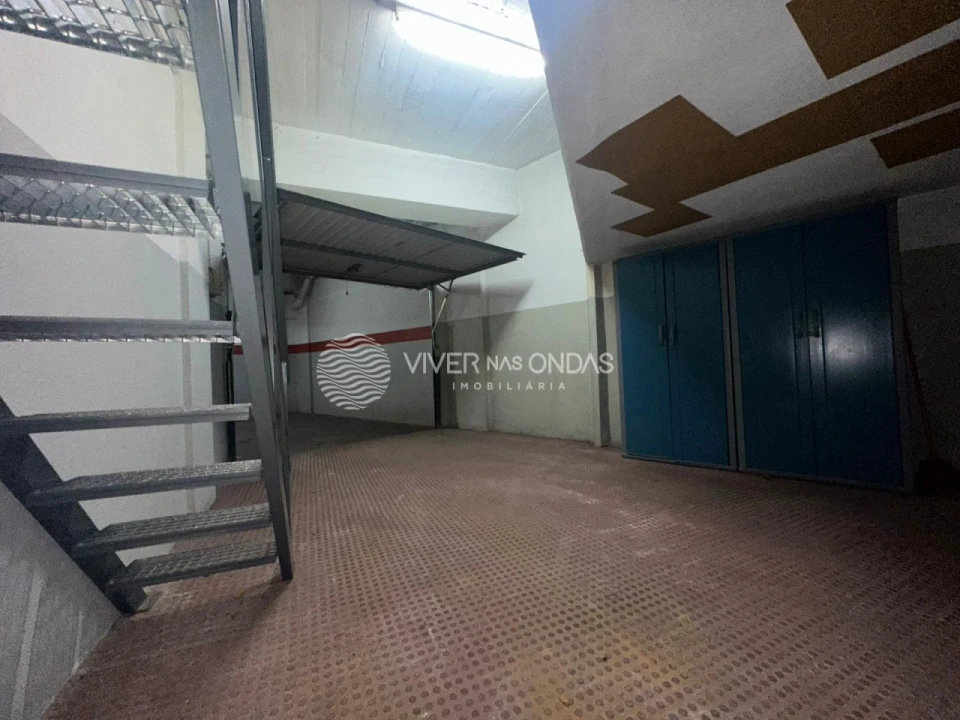 Garagem para Arrendamento em Costa da Caparica Foto 2