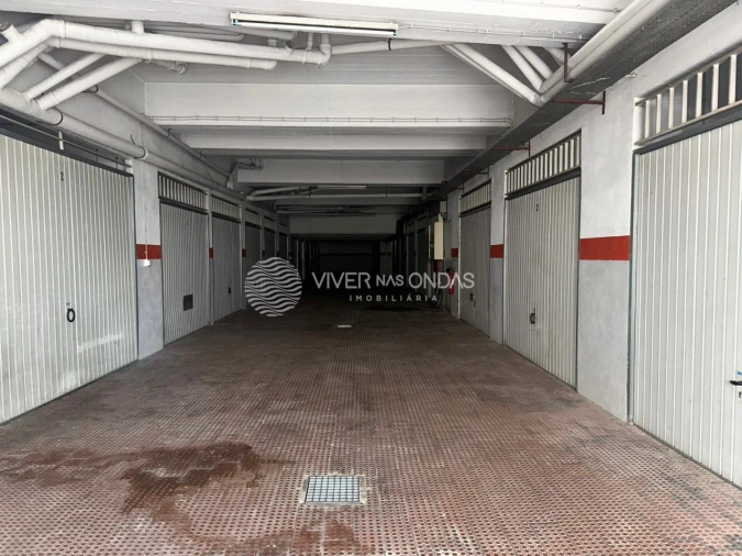 Garagem para Arrendamento em Costa da Caparica Foto 2