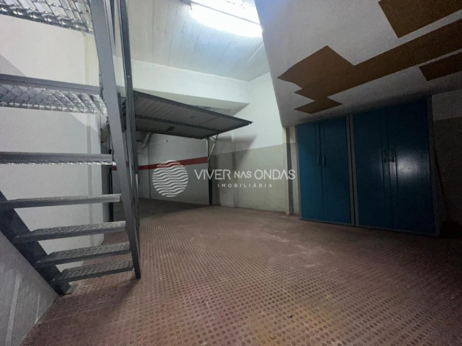 Garagem para Arrendamento em Costa da Caparica