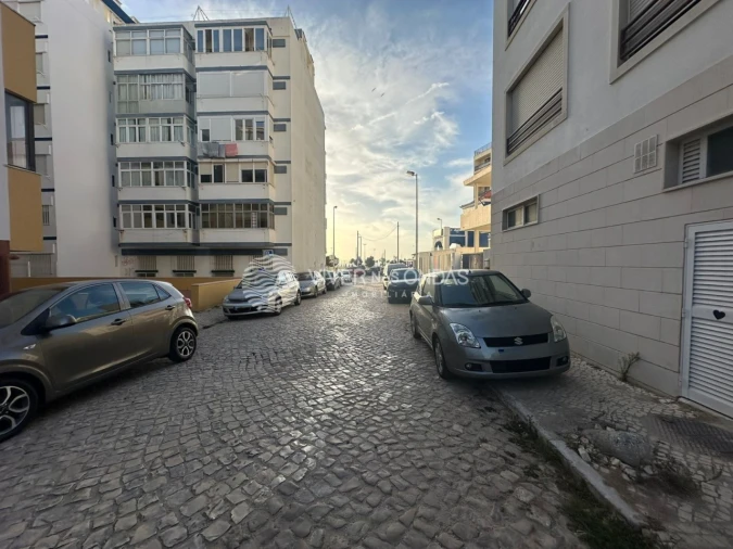 Garagem para Arrendamento em Costa da Caparica Foto 11