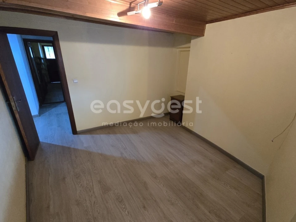 Moradia T3 para Venda em Covas e Vila Nova de Oliveirinha Foto 15