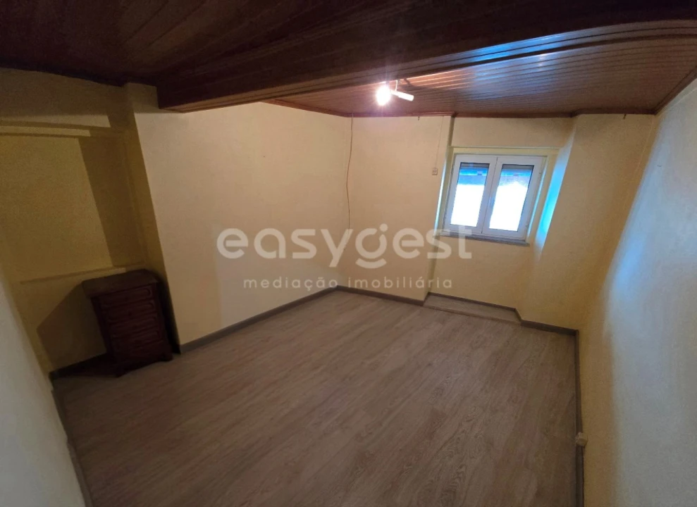 Moradia T3 para Venda em Covas e Vila Nova de Oliveirinha Foto 16