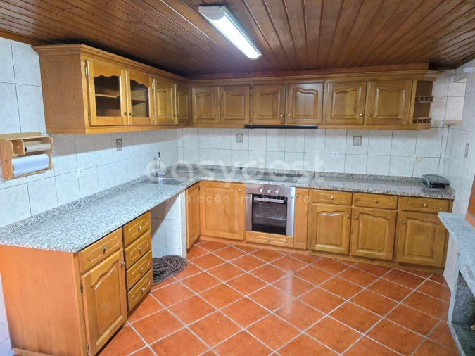 Moradia T3 para Venda em Covas e Vila Nova de Oliveirinha Foto 6