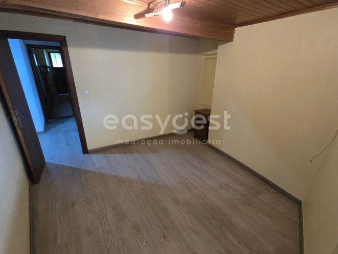 Moradia T3 para Venda em Covas e Vila Nova de Oliveirinha Foto 15