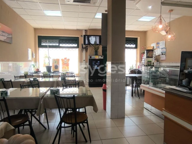 Negócio para Cedência de Quotas em Sado Foto 7