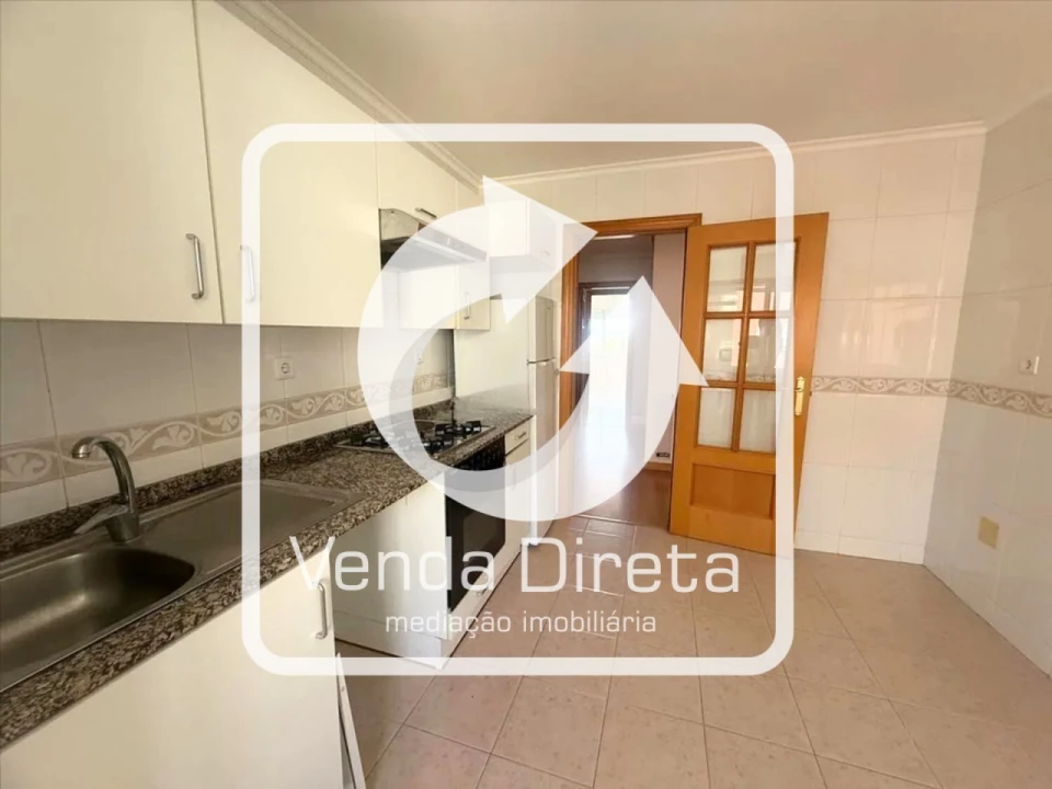 Apartamento T3 para Venda em Alhos Vedros Foto 2