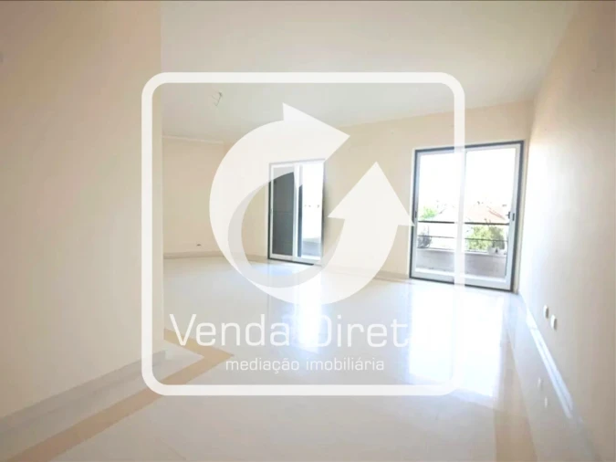 Apartamento T4 para Venda em Alcochete Foto 5