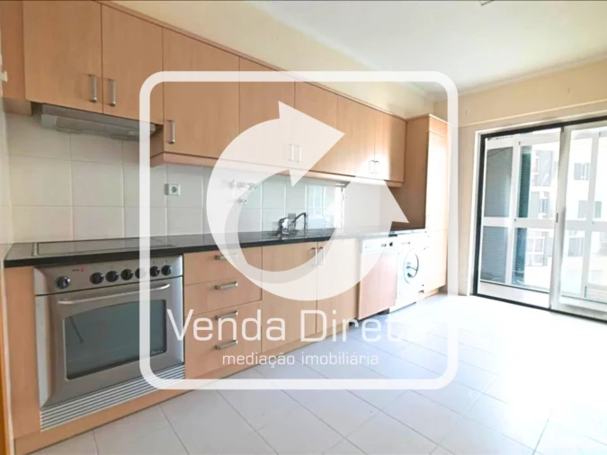 Apartamento T4 para Venda em Alcochete Foto 9