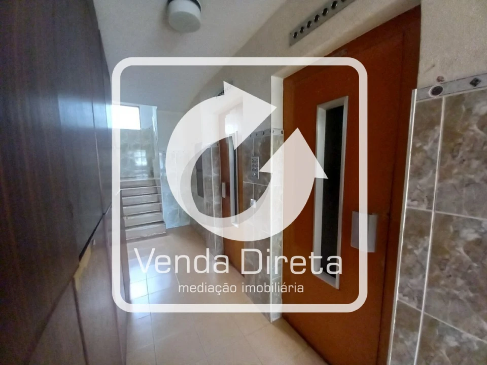 Apartamento T3 para Venda em Santo Antonio da Charneca Foto 3