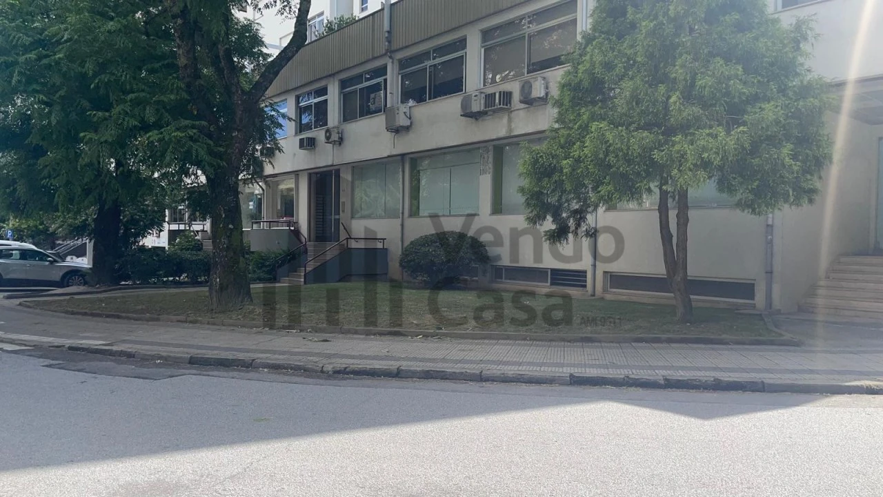 Loja para Arrendamento em São Vitor (Braga) Foto 5