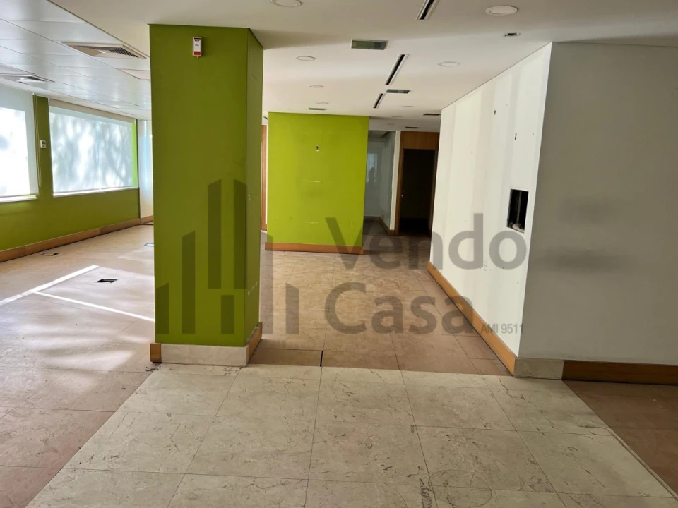 Loja para Arrendamento em São Vitor (Braga) Foto 11