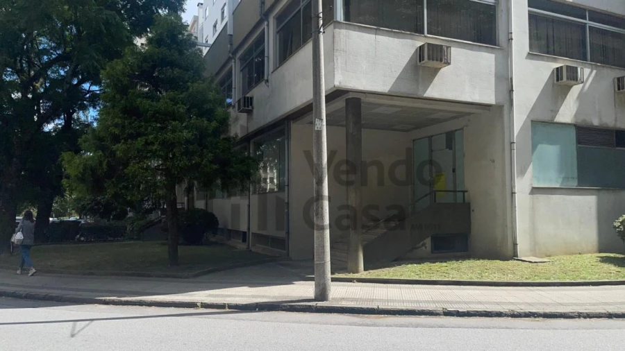 Loja para Arrendamento em São Vitor (Braga) Foto 6