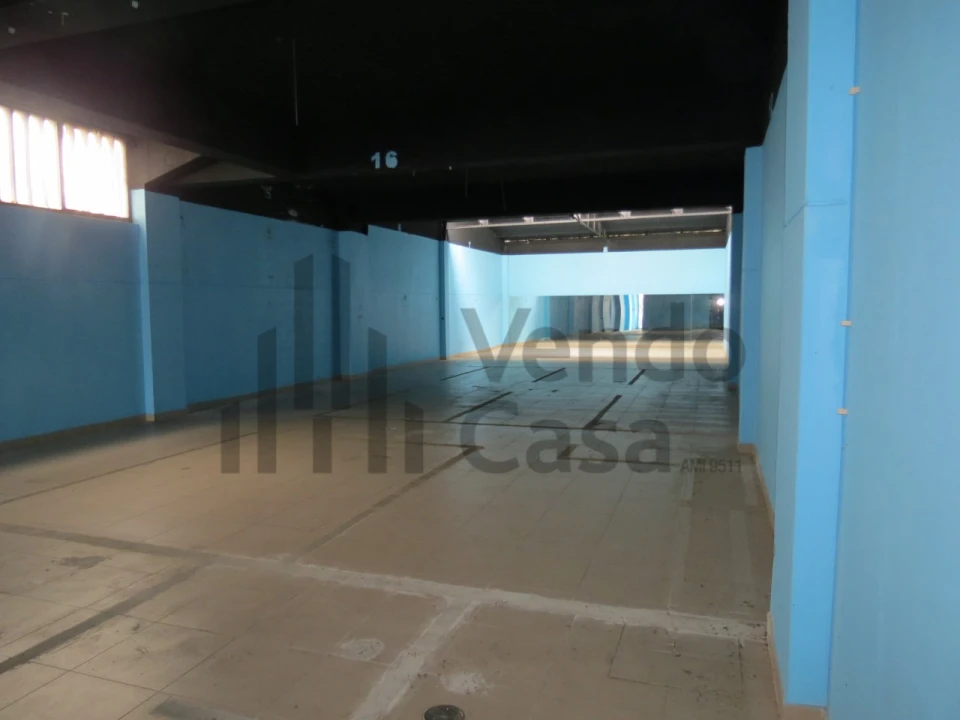 Armazém para Venda em Braga (São José de São Lázaro e São João do Souto) Foto 3