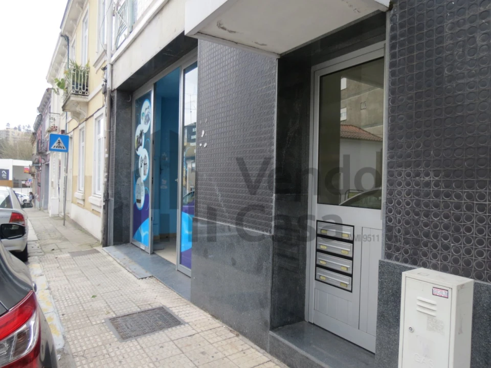 Armazém para Venda em Braga (São José de São Lázaro e São João do Souto) Foto 17