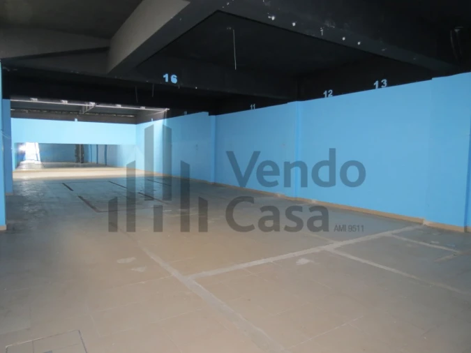 Armazém para Venda em Braga (São José de São Lázaro e São João do Souto) Foto 2