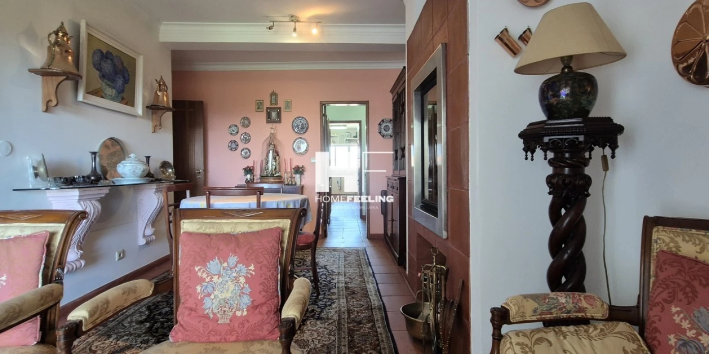 Apartamento T2 para Venda em Carcavelos e Parede Foto 7
