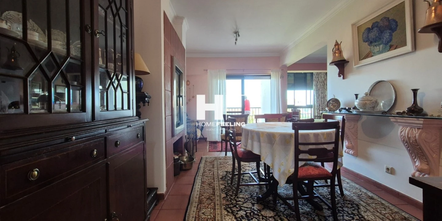 Apartamento T2 para Venda em Carcavelos e Parede Foto 8