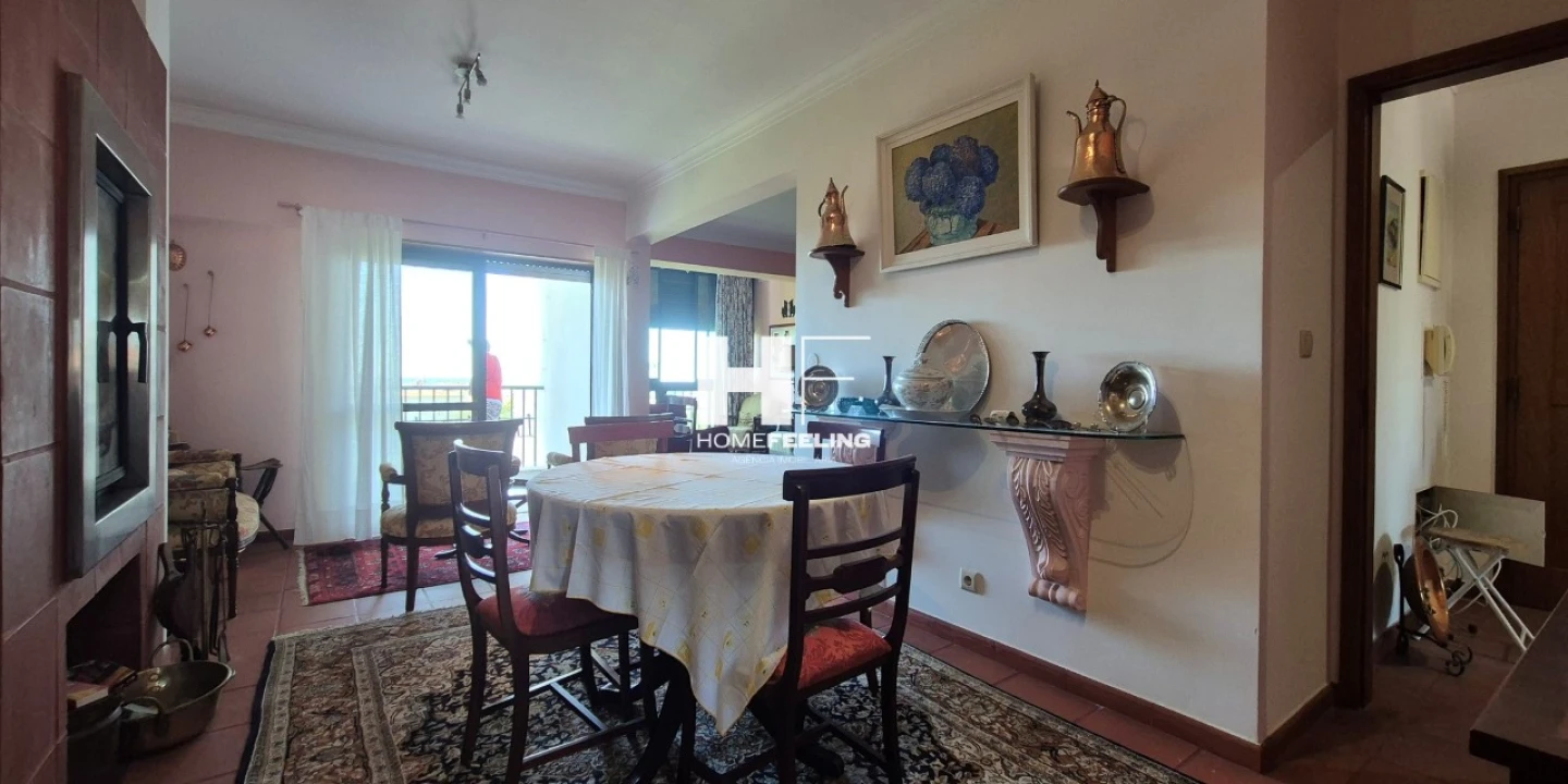 Apartamento T2 para Venda em Carcavelos e Parede Foto 9