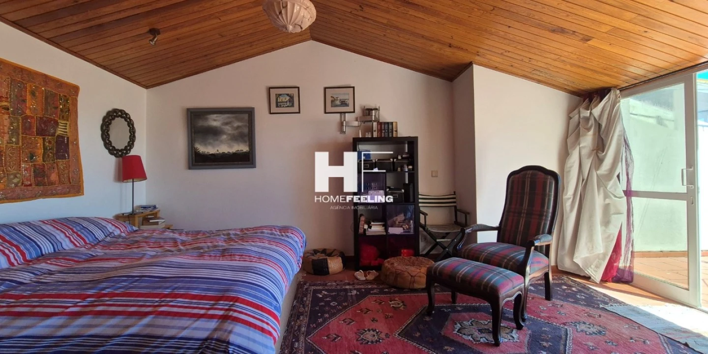 Apartamento T2 para Venda em Carcavelos e Parede Foto 18